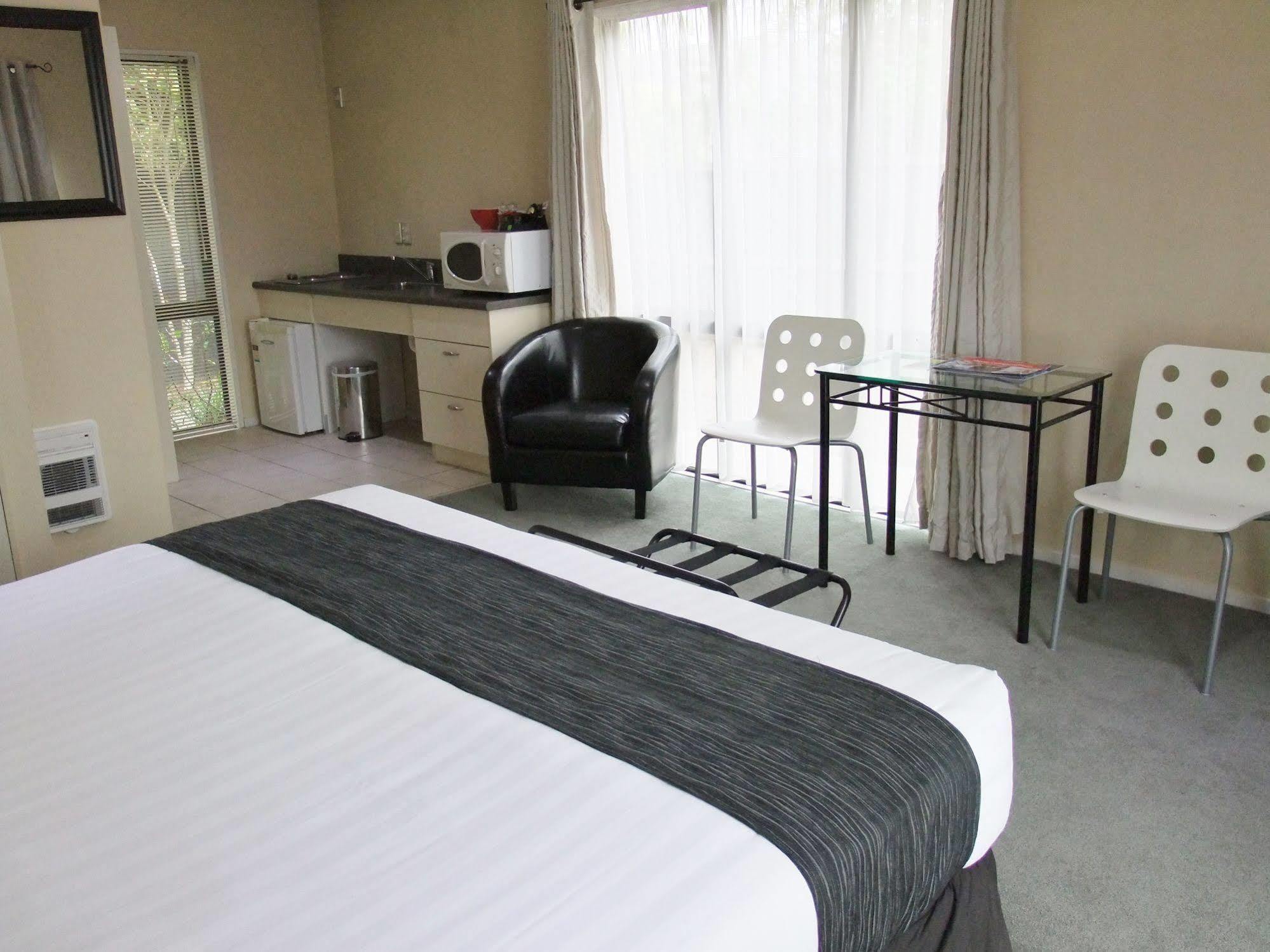 Abbella Lodge Motel Крайстчёрч Экстерьер фото